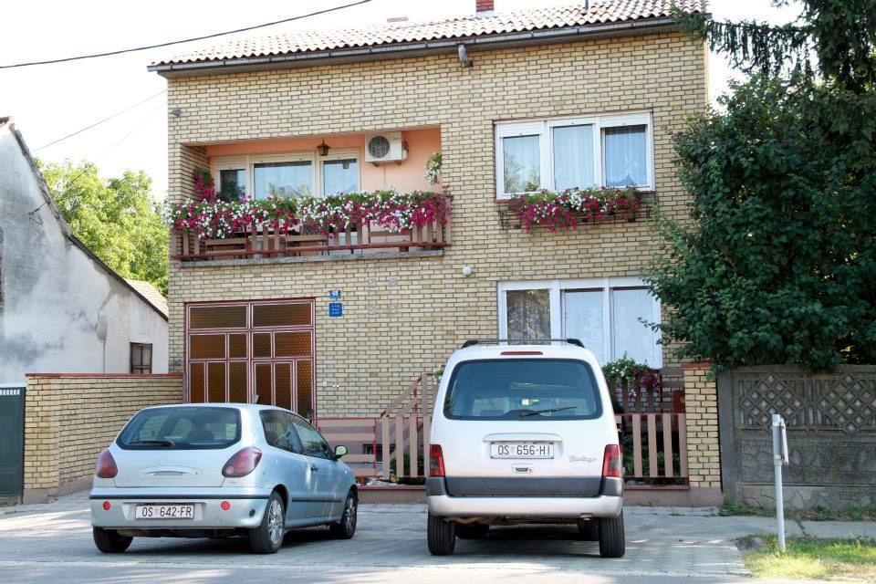 Setnik Guesthouse Valpovo Экстерьер фото
