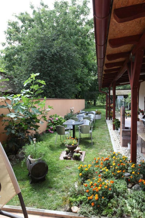 Setnik Guesthouse Valpovo Экстерьер фото